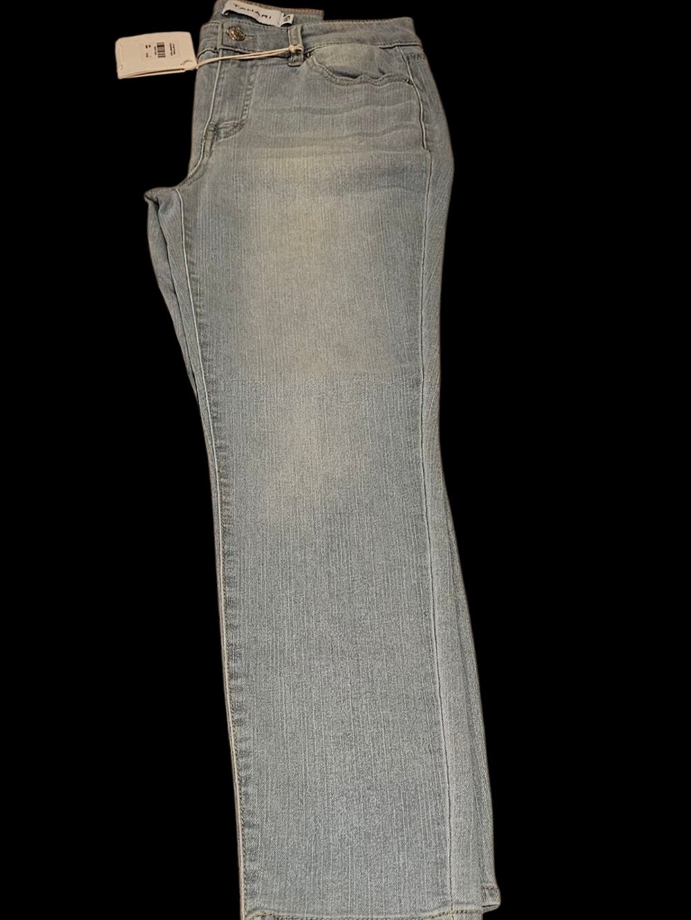 👖💕NWT- Tahari Pale Blue Straight Jeans